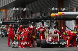 Felipe Massa (BRA) Ferrari F138 makes a pit stop. 25.08.2013. Formula 1 World Championship, Rd 11, Belgian Grand Prix, Spa Francorchamps, Belgium, Race Day.