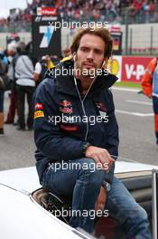 Jean-Eric Vergne (FRA) Scuderia Toro Rosso on the drivers parade. 25.08.2013. Formula 1 World Championship, Rd 11, Belgian Grand Prix, Spa Francorchamps, Belgium, Race Day.