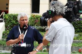 Bob Constanduros (GBR) Journalist and Circuit Commentator. 19.04.2013. Formula 1 World Championship, Rd 4, Bahrain Grand Prix, Sakhir, Bahrain, Practice Day