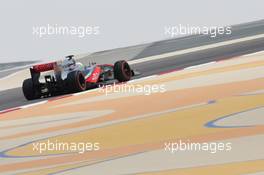 Sergio Perez (MEX) McLaren MP4-28. 19.04.2013. Formula 1 World Championship, Rd 4, Bahrain Grand Prix, Sakhir, Bahrain, Practice Day