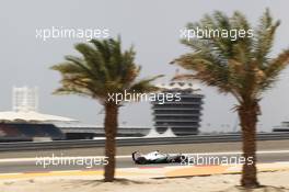 Lewis Hamilton (GBR) Mercedes AMG F1 W04. 19.04.2013. Formula 1 World Championship, Rd 4, Bahrain Grand Prix, Sakhir, Bahrain, Practice Day