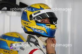 Esteban Gutierrez (MEX) Sauber. 19.04.2013. Formula 1 World Championship, Rd 4, Bahrain Grand Prix, Sakhir, Bahrain, Practice Day