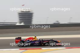 Sebastian Vettel (GER) Red Bull Racing RB9. 19.04.2013. Formula 1 World Championship, Rd 4, Bahrain Grand Prix, Sakhir, Bahrain, Practice Day