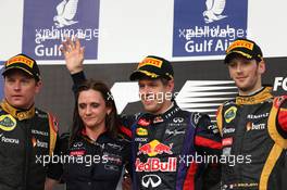 Kimi Raikkonen (FIN), Lotus F1 Team, Sebastian Vettel (GER), Red Bull Racing and Romain Grosjean (FRA), Lotus F1 Team  21.04.2013. Formula 1 World Championship, Rd 4, Bahrain Grand Prix, Sakhir, Bahrain, Race Day