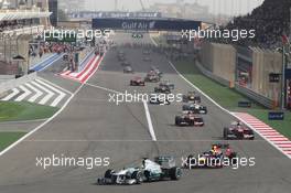 Nico Rosberg (GER) Mercedes AMG F1 W04 on the formation lap. 21.04.2013. Formula 1 World Championship, Rd 4, Bahrain Grand Prix, Sakhir, Bahrain, Race Day