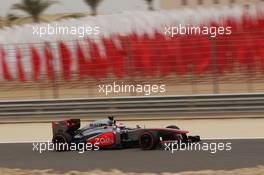 Jenson Button (GBR) McLaren MP4-28. 20.04.2013. Formula 1 World Championship, Rd 4, Bahrain Grand Prix, Sakhir, Bahrain, Qualifying Day