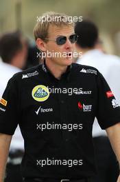 Andy Stobart (GBR) Lotus F1 Team Press Officer. 20.04.2013. Formula 1 World Championship, Rd 4, Bahrain Grand Prix, Sakhir, Bahrain, Qualifying Day