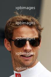 Jenson Button (GBR) McLaren. 20.04.2013. Formula 1 World Championship, Rd 4, Bahrain Grand Prix, Sakhir, Bahrain, Qualifying Day