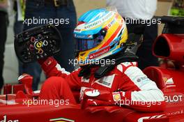 Fernando Alonso (ESP) Ferrari F138 in parc ferme. 20.04.2013. Formula 1 World Championship, Rd 4, Bahrain Grand Prix, Sakhir, Bahrain, Qualifying Day