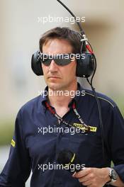 Tom Clarkson (GBR) Journalist and BBC TV Reporter. 20.04.2013. Formula 1 World Championship, Rd 4, Bahrain Grand Prix, Sakhir, Bahrain, Qualifying Day