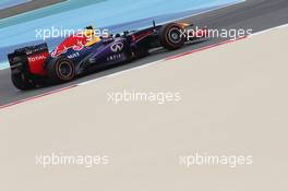 Mark Webber (AUS) Red Bull Racing RB9. 20.04.2013. Formula 1 World Championship, Rd 4, Bahrain Grand Prix, Sakhir, Bahrain, Qualifying Day
