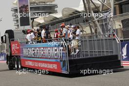 The drivers on their parade. 21.04.2013. Formula 1 World Championship, Rd 4, Bahrain Grand Prix, Sakhir, Bahrain, Race Day