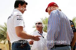 (L to R): Toto Wolff (GER) Mercedes AMG F1 Shareholder and Executive Director with Bernie Ecclestone (GBR) CEO Formula One Group (FOM); Christian Horner (GBR) Red Bull Racing Team Principal and Niki Lauda (AUT) Mercedes Non-Executive Chairman. 21.04.2013. Formula 1 World Championship, Rd 4, Bahrain Grand Prix, Sakhir, Bahrain, Race Day