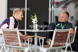 (L to R): Valtteri Bottas (FIN) Williams with Heikki Kovalainen (FIN) Caterham F1 Team Reserve Driver. 18.04.2013. Formula 1 World Championship, Rd 4, Bahrain Grand Prix, Sakhir, Bahrain, Preparation Day