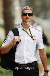 Mike Collier (GBR) Personal Trainer of Jenson Button (GBR) McLaren. 18.04.2013. Formula 1 World Championship, Rd 4, Bahrain Grand Prix, Sakhir, Bahrain, Preparation Day