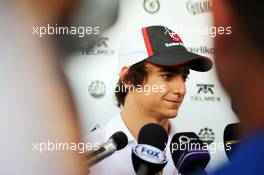 Esteban Gutierrez (MEX) Sauber with the media. 18.04.2013. Formula 1 World Championship, Rd 4, Bahrain Grand Prix, Sakhir, Bahrain, Preparation Day