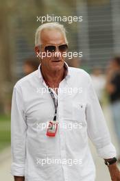 John Button (GBR). 18.04.2013. Formula 1 World Championship, Rd 4, Bahrain Grand Prix, Sakhir, Bahrain, Preparation Day