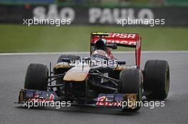 Daniil Kvyat (RUS) Scuderia Toro Rosso STR8. 22.11.2013. Formula 1 World Championship, Rd 19, Brazilian Grand Prix, Sao Paulo, Brazil, Practice Day.