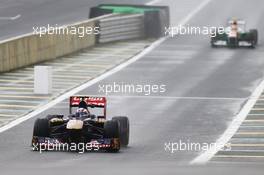 Daniel Ricciardo (AUS) Scuderia Toro Rosso STR8. 22.11.2013. Formula 1 World Championship, Rd 19, Brazilian Grand Prix, Sao Paulo, Brazil, Practice Day.