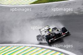 Esteban Gutierrez (MEX) Sauber C32. 22.11.2013. Formula 1 World Championship, Rd 19, Brazilian Grand Prix, Sao Paulo, Brazil, Practice Day.