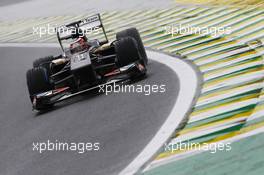 Nico Hulkenberg (GER) Sauber C32. 23.11.2013. Formula 1 World Championship, Rd 19, Brazilian Grand Prix, Sao Paulo, Brazil, Qualifying Day.
