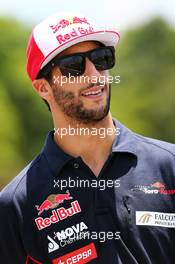 Daniel Ricciardo (AUS) Scuderia Toro Rosso. 21.11.2013. Formula 1 World Championship, Rd 19, Brazilian Grand Prix, Sao Paulo, Brazil, Preparation Day.