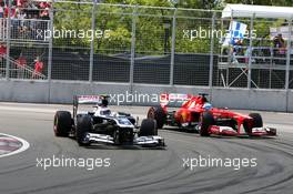 Valtteri Bottas (FIN) Williams FW35 and Fernando Alonso (ESP) Ferrari F138. 09.06.2013. Formula 1 World Championship, Rd 7, Canadian Grand Prix, Montreal, Canada, Race Day.