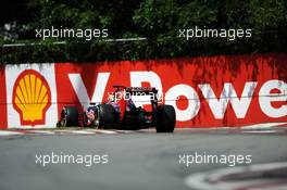 Jean-Eric Vergne (FRA) Scuderia Toro Rosso STR8. 09.06.2013. Formula 1 World Championship, Rd 7, Canadian Grand Prix, Montreal, Canada, Race Day.