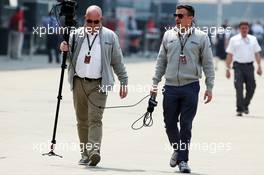 (L to R): Jason Swales (GBR) NBC Sports Network with Will Buxton (GBR) NBS Sports Network TV Presenter. 12.04.2013. Formula 1 World Championship, Rd 3, Chinese Grand Prix, Shanghai, China, Practice Day.