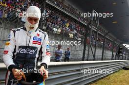 Esteban Gutierrez (MEX) Sauber on the grid. 14.04.2013. Formula 1 World Championship, Rd 3, Chinese Grand Prix, Shanghai, China, Race Day.