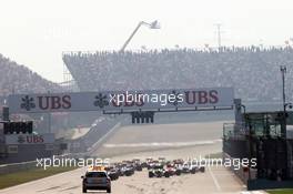 The start of the race. 14.04.2013. Formula 1 World Championship, Rd 3, Chinese Grand Prix, Shanghai, China, Race Day.