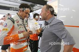 Adrian Sutil (GER) Sahara Force India F1 with his manager Manfred Zimmerman (GER) CMG. 13.04.2013. Formula 1 World Championship, Rd 3, Chinese Grand Prix, Shanghai, China, Qualifying Day.