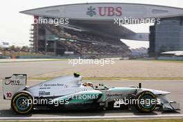 Lewis Hamilton (GBR) Mercedes AMG F1 W04. 13.04.2013. Formula 1 World Championship, Rd 3, Chinese Grand Prix, Shanghai, China, Qualifying Day.