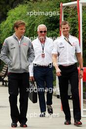 Jenson Button (GBR) McLaren with father John Button (GBR) and Mike Collier (GBR) Personal Trainer. 11.04.2013. Formula 1 World Championship, Rd 3, Chinese Grand Prix, Shanghai, China, Preparation Day.