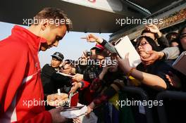 Max Chilton (GBR) Marussia F1 Team signs autographs for the fans. 11.04.2013. Formula 1 World Championship, Rd 3, Chinese Grand Prix, Shanghai, China, Preparation Day.