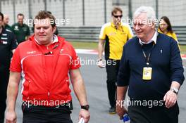 (L to R): Dave Greenwood (GBR) Marussia F1 Team Race Engineer and Pat Symonds (GBR) Marussia F1 Team Technical Consultant walk the circuit. 11.04.2013. Formula 1 World Championship, Rd 3, Chinese Grand Prix, Shanghai, China, Preparation Day.