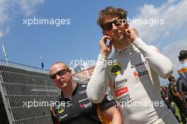 Romain Grosjean (FRA) Lotus F1 Team on the grid. 12.05.2013. Formula 1 World Championship, Rd 5, Spanish Grand Prix, Barcelona, Spain, Race Day