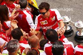 Race winner Fernando Alonso (ESP) Ferrari celebrates with the team. 12.05.2013. Formula 1 World Championship, Rd 5, Spanish Grand Prix, Barcelona, Spain, Race Day