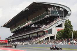 Jean-Eric Vergne (FRA) Scuderia Toro Rosso STR8. 11.05.2013. Formula 1 World Championship, Rd 5, Spanish Grand Prix, Barcelona, Spain, Qualifying Day