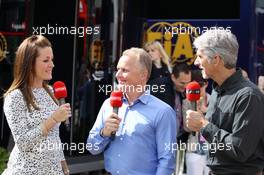(L to R): Natalie Pinkham (GBR) Sky Sports Presenter with Johnny Herbert (GBR) Sky Sports Presenter and Damon Hill (GBR) Sky Sports Presenter.  11.05.2013. Formula 1 World Championship, Rd 5, Spanish Grand Prix, Barcelona, Spain, Qualifying Day