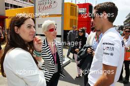 Maria De Villota (ESP) (Centre) with Daniel Juncadella (ESP) Mercedes DTM Driver (Right). 11.05.2013. Formula 1 World Championship, Rd 5, Spanish Grand Prix, Barcelona, Spain, Qualifying Day