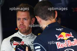 Sebastian Vettel (GER) Red Bull Racing with Guillaume Rocquelin  (ITA) Red Bull Racing Race Engineer. 11.05.2013. Formula 1 World Championship, Rd 5, Spanish Grand Prix, Barcelona, Spain, Qualifying Day