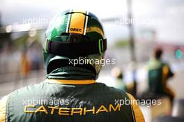 Caterham F1 Team mechanic. 12.05.2013. Formula 1 World Championship, Rd 5, Spanish Grand Prix, Barcelona, Spain, Race Day