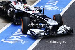 Pastor Maldonado (VEN) Williams FW35 leaves the pits. 28.06.2013. Formula 1 World Championship, Rd 8, British Grand Prix, Silverstone, England, Practice Day.