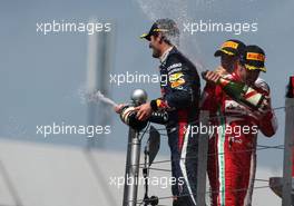Mark Webber (AUS), Red Bull Racing and Fernando Alonso (ESP), Scuderia Ferrari  30.06.2013. Formula 1 World Championship, Rd 8, British Grand Prix, Silverstone, England, Race Day.