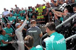 Race winner Lewis Hamilton (GBR) Mercedes AMG F1 celebrates with the team. 30.06.2013. Formula 1 World Championship, Rd 8, British Grand Prix, Silverstone, England, Race Day.