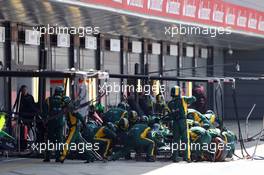 Charles Pic (FRA) Caterham CT03 pit stop. 30.06.2013. Formula 1 World Championship, Rd 8, British Grand Prix, Silverstone, England, Race Day.