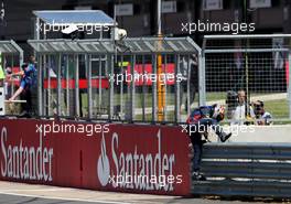 Sebastian Vettel (GER), Red Bull Racing stope on track 30.06.2013. Formula 1 World Championship, Rd 8, British Grand Prix, Silverstone, England, Race Day.