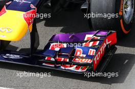 Red Bull Racing RB9 front wing of Mark Webber (AUS) Red Bull Racing running flow-vis paint. 29.06.2013. Formula 1 World Championship, Rd 8, British Grand Prix, Silverstone, England, Qualifying Day.