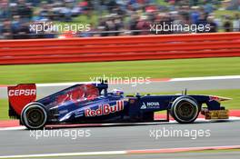 Daniel Ricciardo (AUS) Scuderia Toro Rosso STR8. 29.06.2013. Formula 1 World Championship, Rd 8, British Grand Prix, Silverstone, England, Qualifying Day.